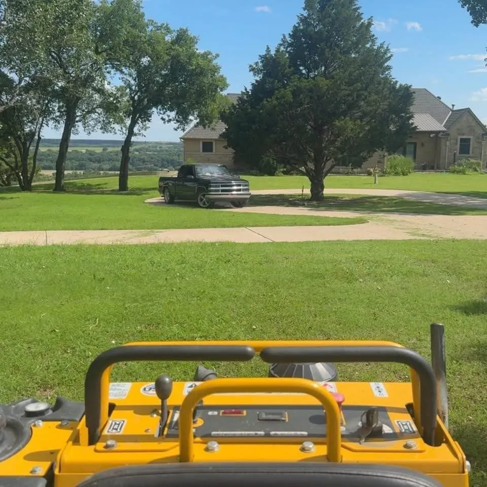 Professional landscaping services experts serving Ponca City, OK - Olivas Landscaping L & L