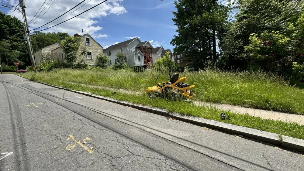 Custom residential landscaping experts serving New Britain, CT - Olive Creek Landscaping