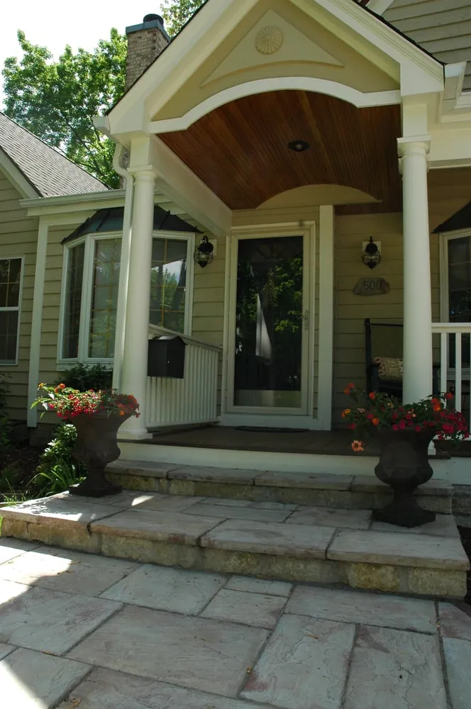 Local yard cleanup service experts serving Elgin, IL - Olive Grove Landscaping