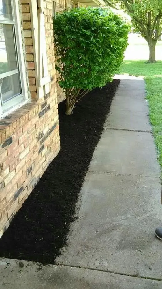Expert yard maintenance for homes across Muncie, IN - Oliver Landscaping