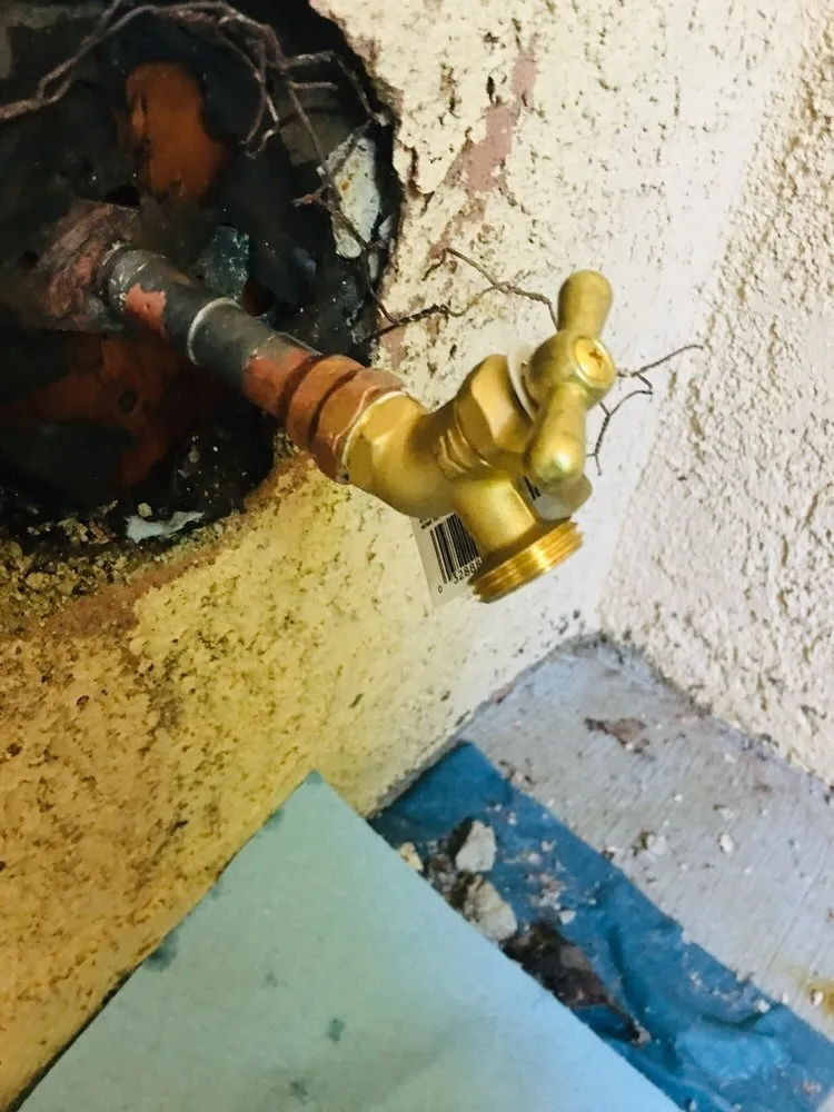 Trusted lawn care service in Oxnard, CA - Oliver N