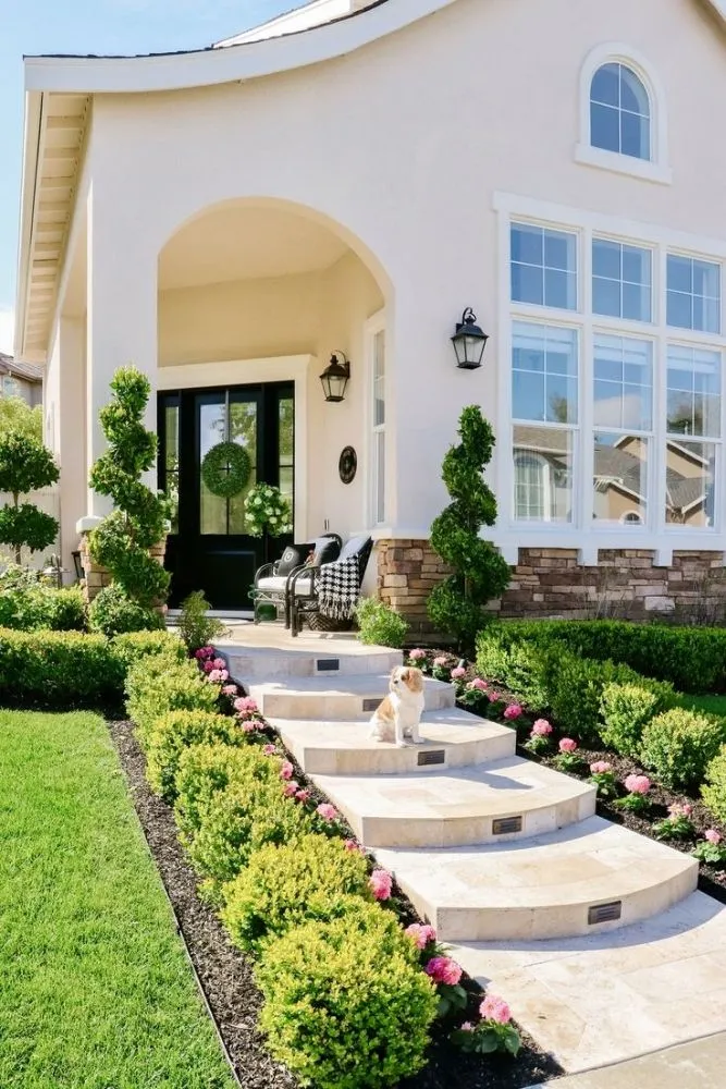 Professional lawn mowing service in McAllen, TX by Olives Valley