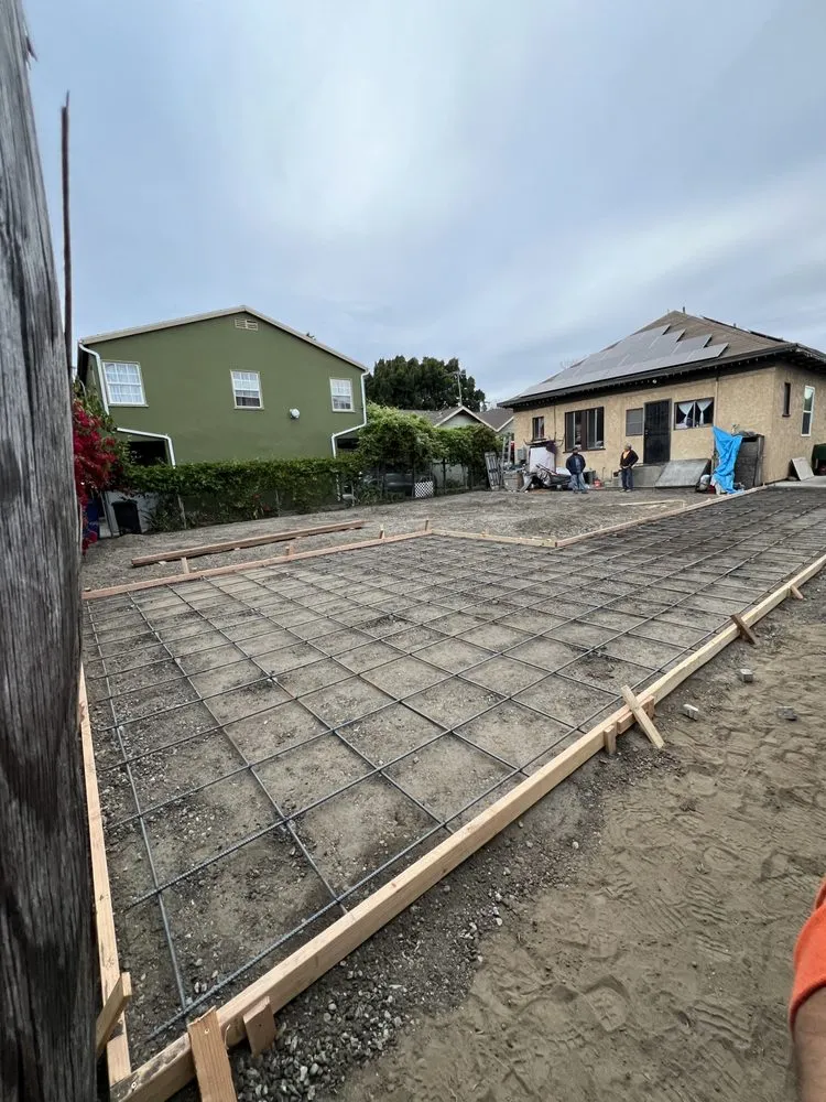 Local yard maintenance in Chatsworth, CA - OliveWood Landcsaping
