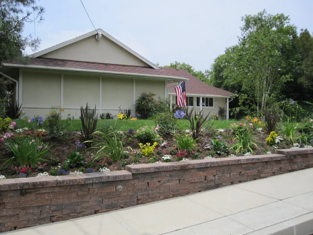 Professional garden landscaping in Sylmar, CA - Olmos Landscape