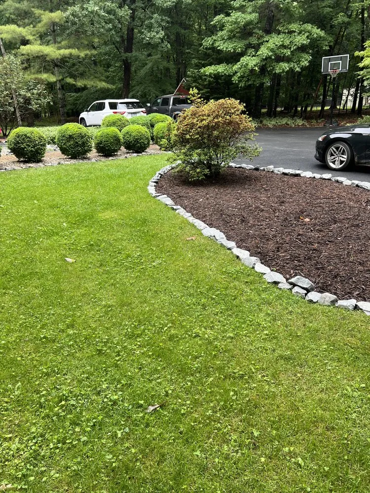 Expert garden landscaping in Bedford, VA - Olsons Family Lawn Care