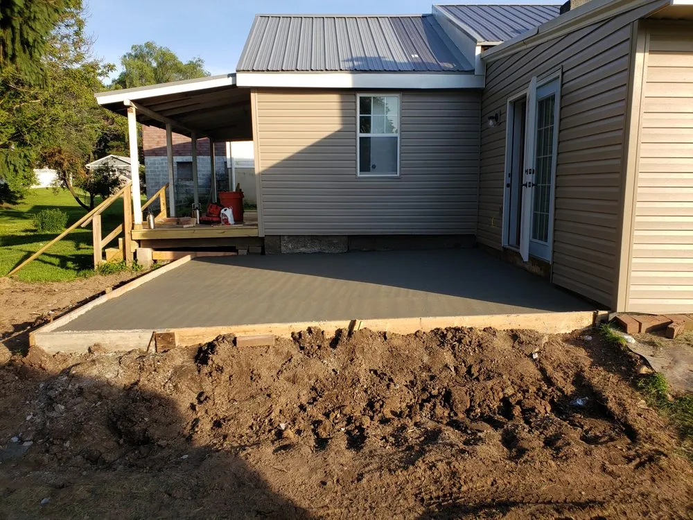 Professional yard maintenance in Hummelstown, PA by Olszewski Construction