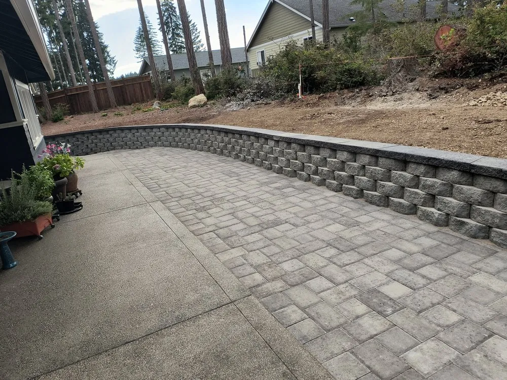 Trusted outdoor landscaping for outdoor upgrades in Shelton, WA by Olvera Construction