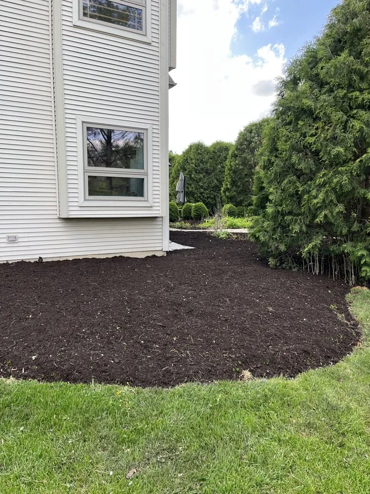 Reliable landscaping services experts serving Aurora, IL - Olveras landscaping