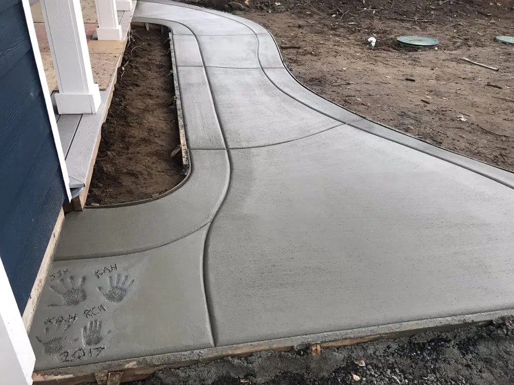 Reliable lawn mowing service in Olympia, WA - Olympia Concrete and Landscape