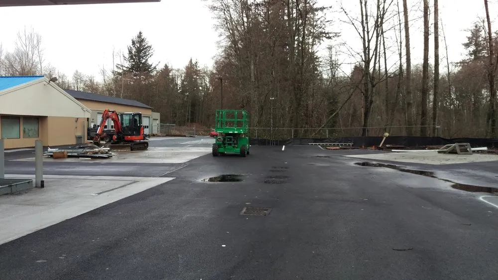 Local lawn mowing service experts serving Roy, WA - Olympic Concrete and Landscape