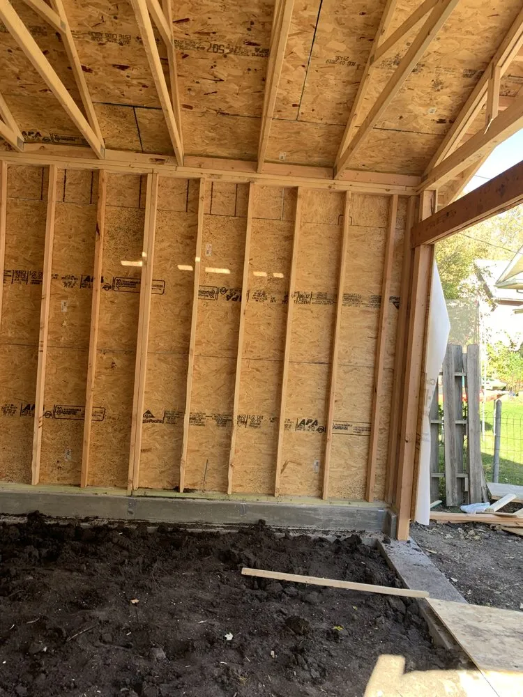 Top-rated residential landscaping experts serving Omaha, NE - Olympic Hardscaping and Fencing