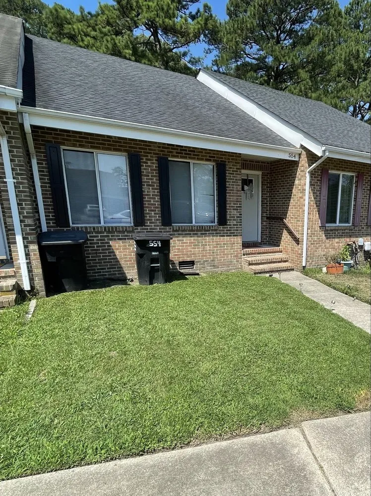 Top-rated yard cleanup service in Portsmouth, VA by Olympic Land & Lawn