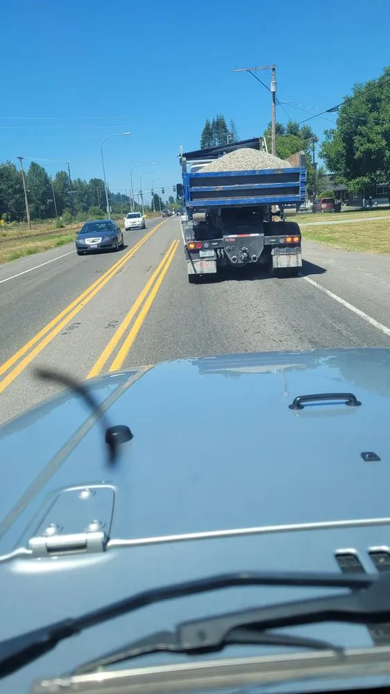 Affordable yard cleanup service for beautiful yards across Sumner, WA - Olympic Rockery & Landscape Supply