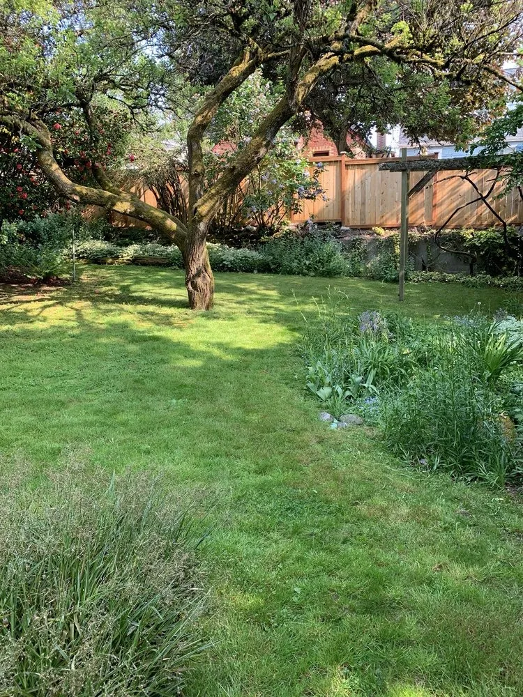 Custom outdoor landscaping for homes in Sumner, WA by Olympic Rockery & Landscape Supply