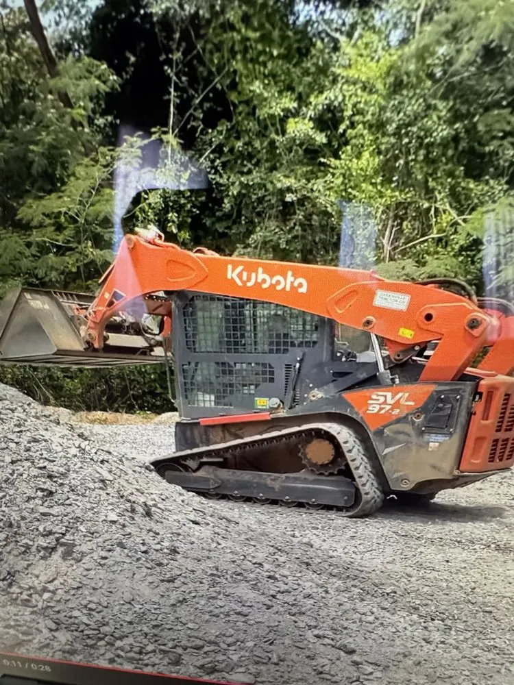 Custom lawn mowing service in Omaha, NE - Omaha Dirt and Rock