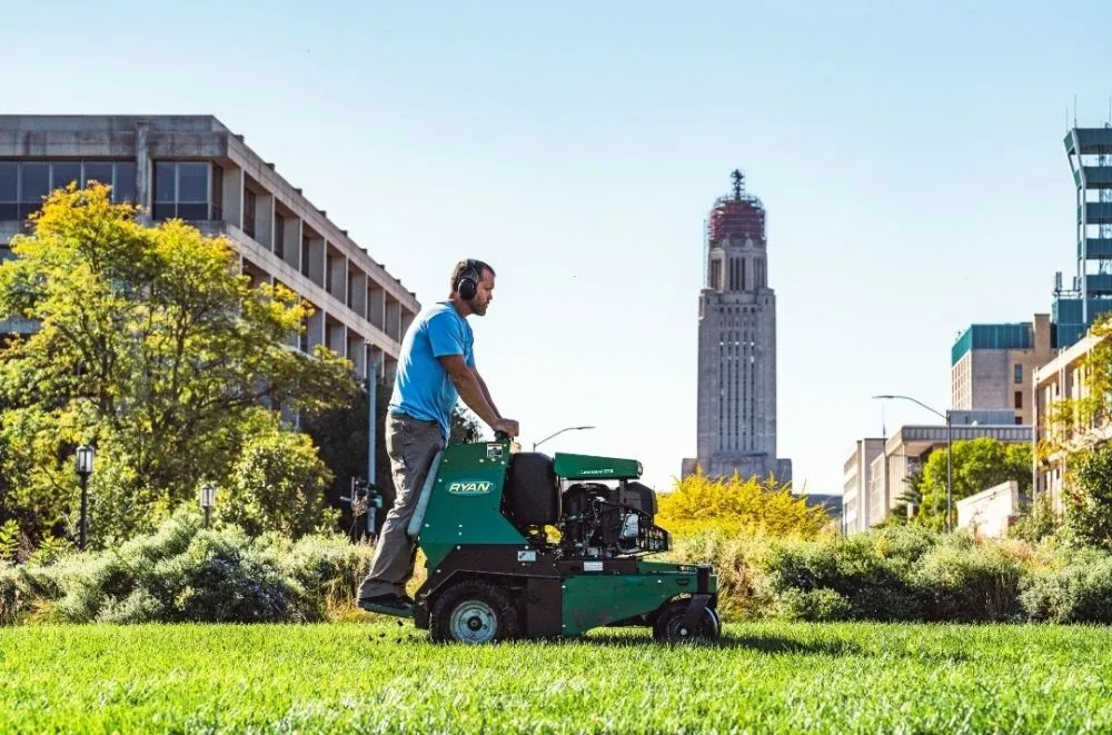 Affordable lawn care service with custom design in Omaha, NE by Omaha Organics