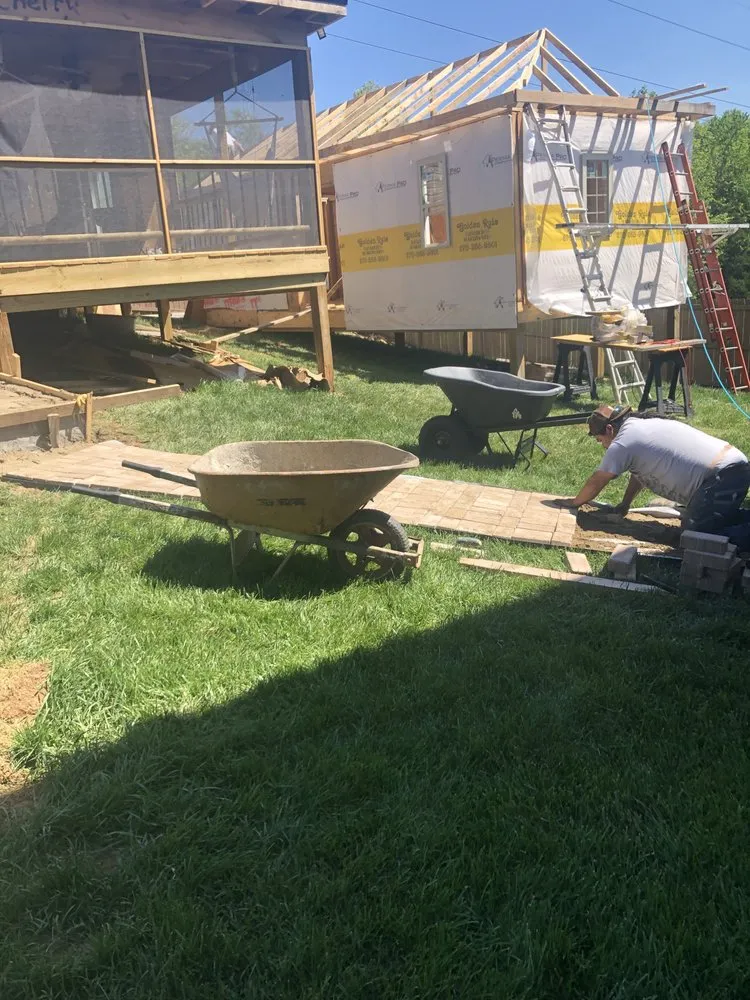 Top-rated yard maintenance in Clarksville, TN - Omar & Sons Landscaping