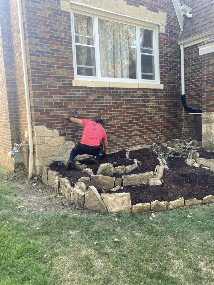 Affordable lawn mowing service in Berwyn, IL - Omar C Lawn