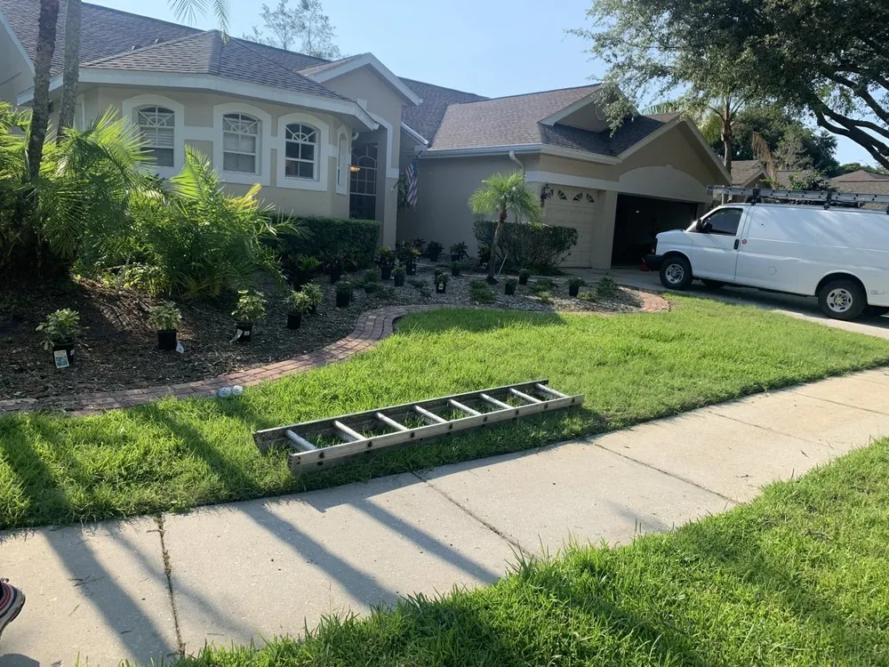 Local landscaping services experts serving Riverview, FL - Omar Landscaping Service