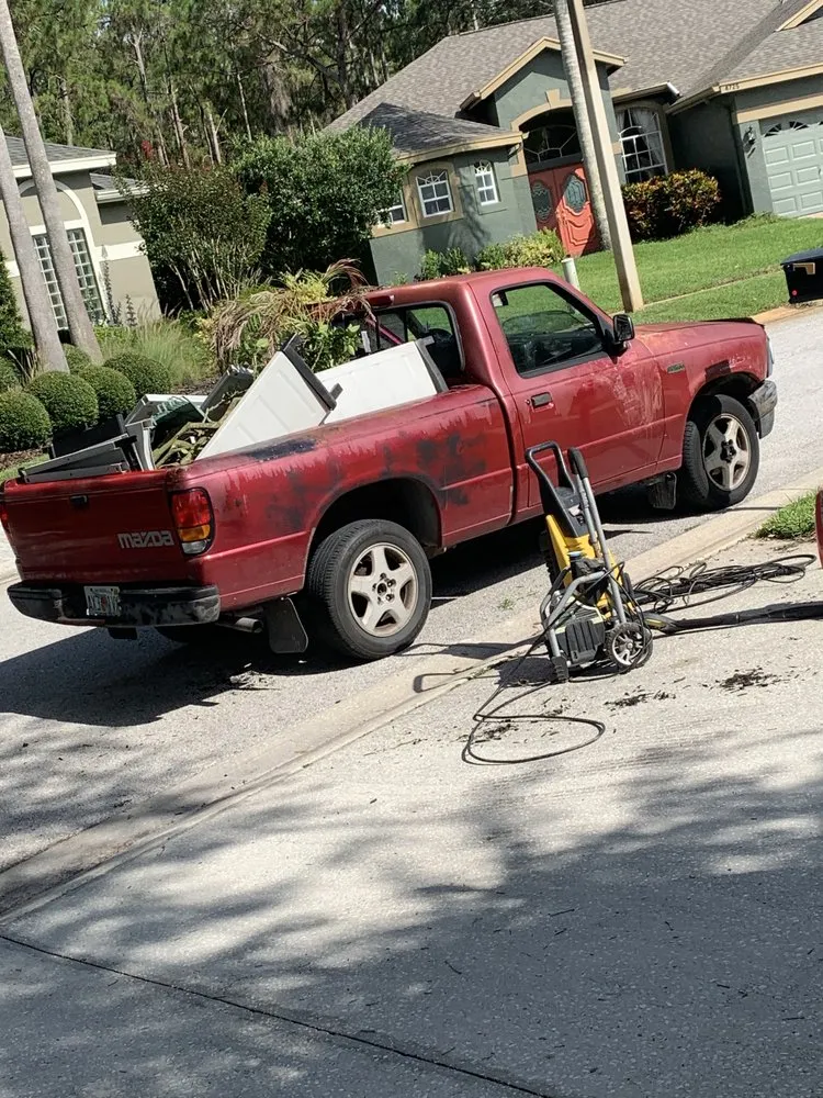 Local lawn care service in Riverview, FL by Omar Landscaping Service