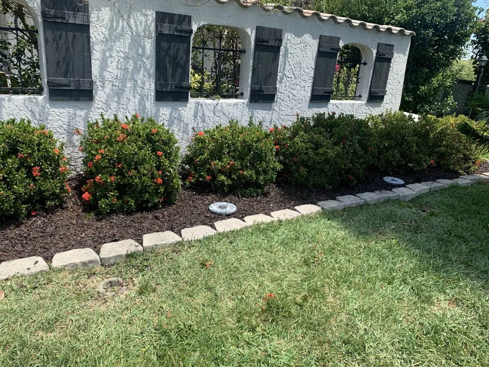 Affordable landscape design for beautiful yards in Riverview, FL by Omar Landscaping Service