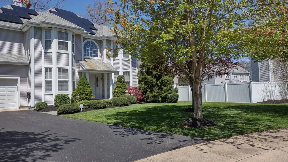 Affordable residential landscaping near you in Toms River, NJ by Omar Lawn Care & Landscaping