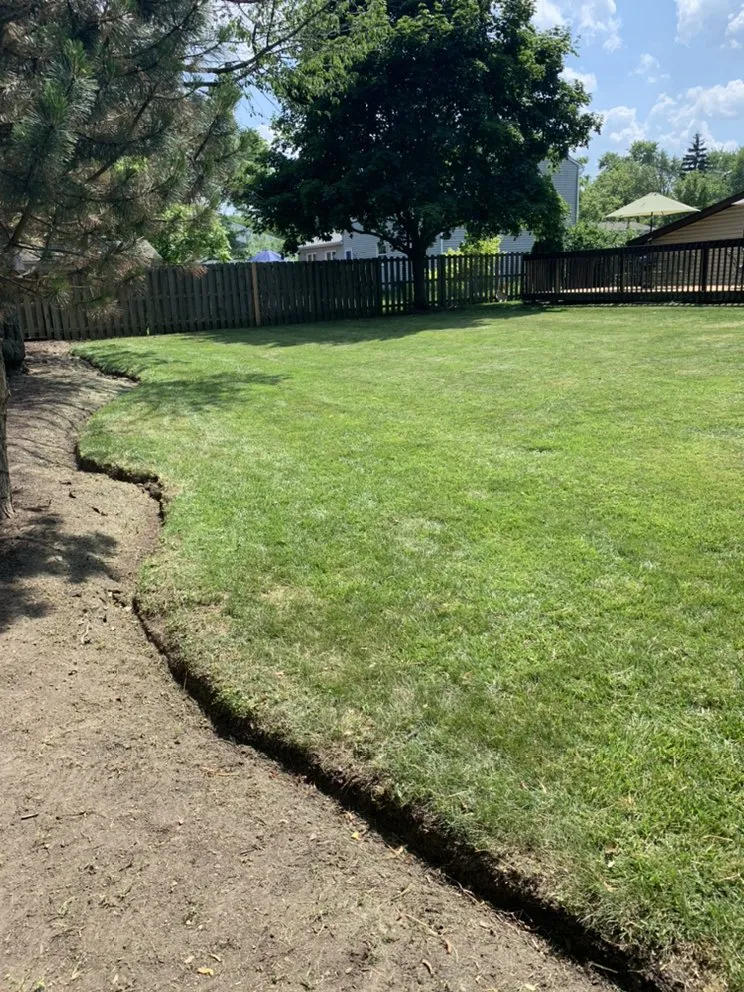 Professional landscape design experts serving Round Lake Park, IL - Omar Maravilla