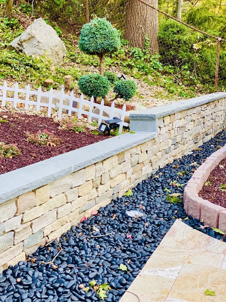 Affordable garden landscaping in Dedham, MA - Omar Masonry And Painting