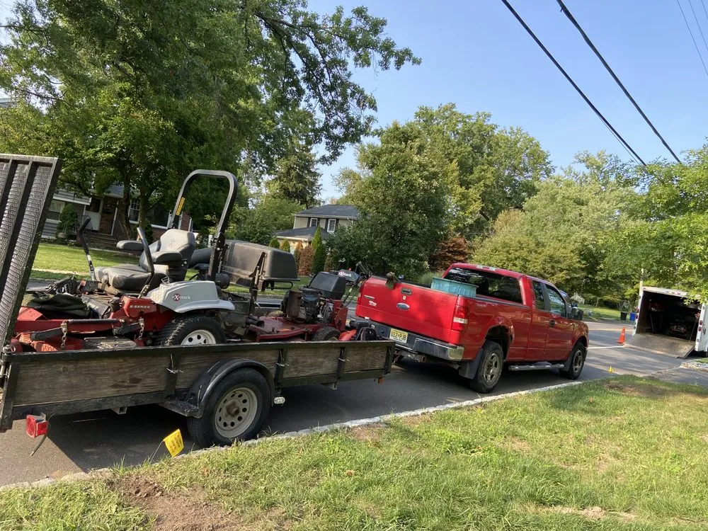 Trusted yard cleanup service with custom design in Bernardsville, NJ by O.Marroquín