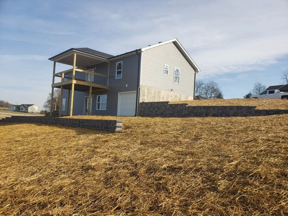 Professional lawn care service in Bowling Green, KY - Omar´s Landscaping