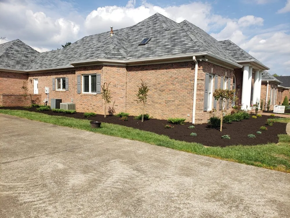 Reliable landscape installation with custom design across Bowling Green, KY - Omar´s Landscaping