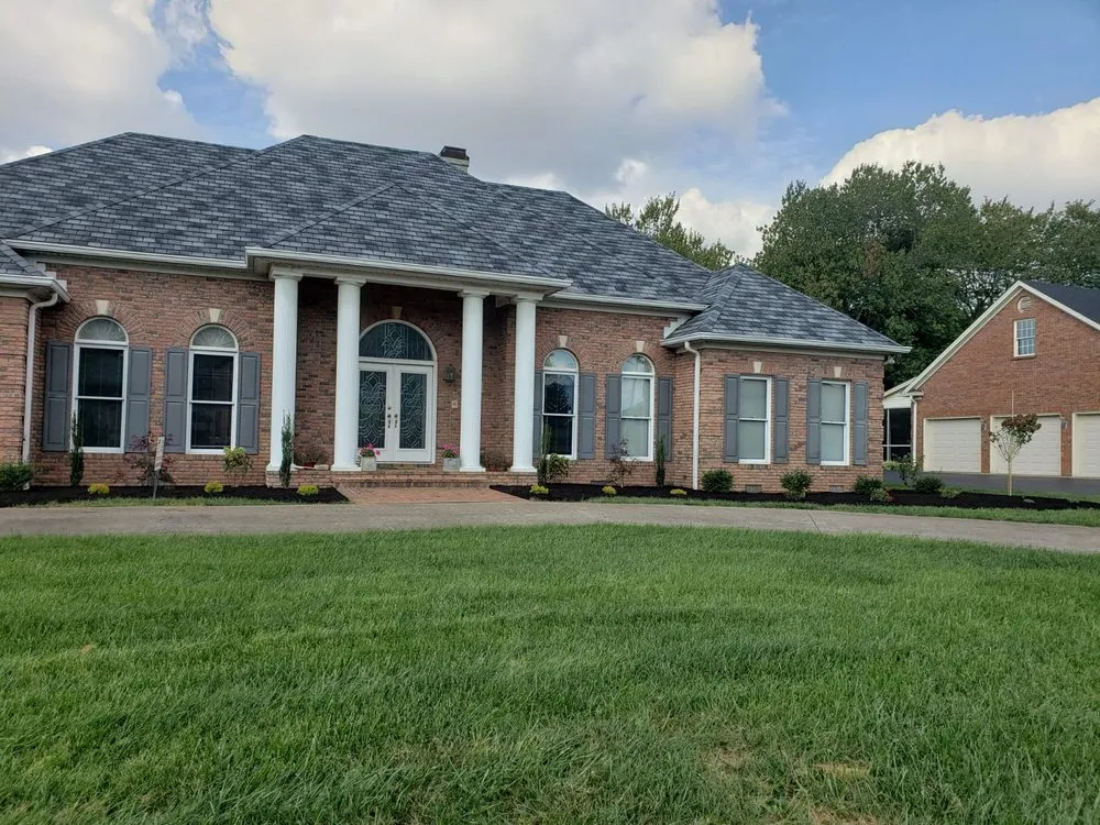 Custom landscaping services experts serving Bowling Green, KY - Omar´s Landscaping