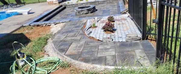 Omar´s Landscaping Logo