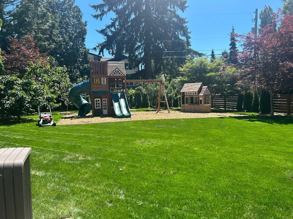 Custom lawn mowing service for year-round maintenance in Everett, WA by Omar’s Landscaping