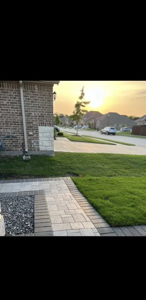 Custom garden landscaping in Everett, WA - Omar’s Landscaping