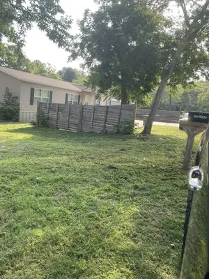 Omar's Landscaping Logo