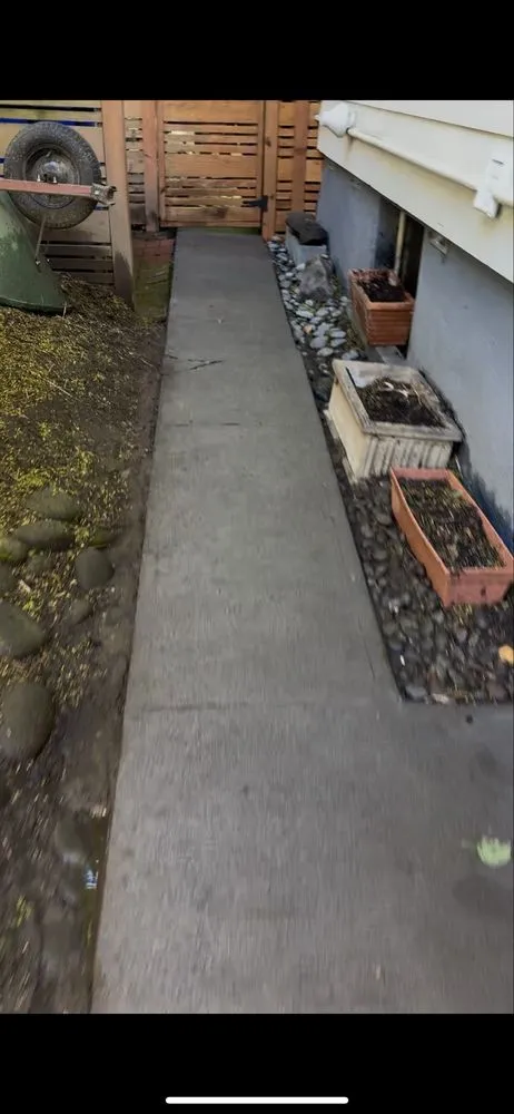 Expert landscape installation in Portland, OR - Omar’s Pressure Washing And Landscaping
