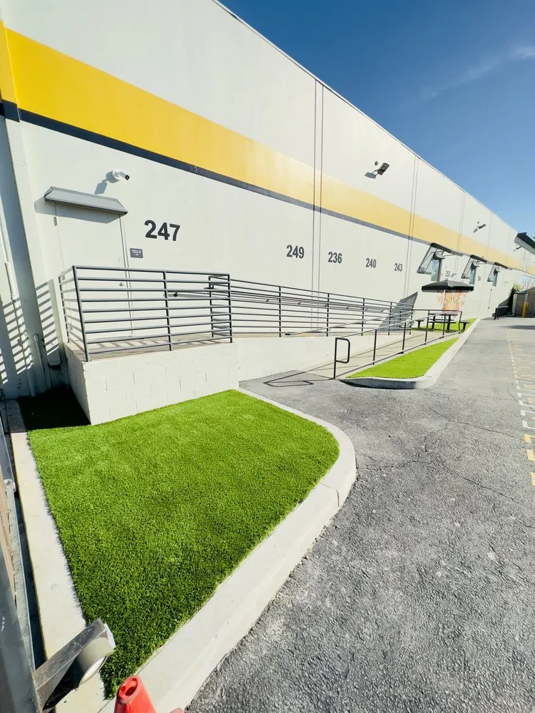 Expert lawn care service experts serving Los Angeles, CA - Omega Landscaping