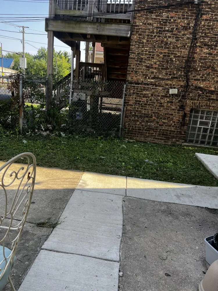 Custom residential landscaping experts serving Chicago, IL - OMF All Around Services