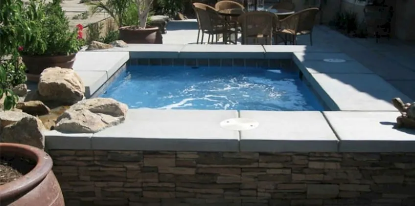 Trusted landscaping services for residential properties in Hilliard, OH by Omniscapes