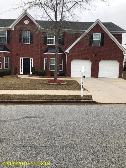 Reliable yard maintenance in Mableton, GA by On Site Lawn Service