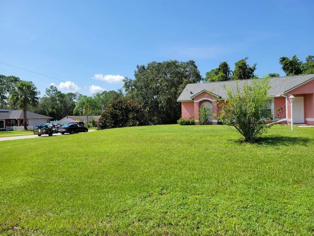 Affordable garden landscaping in Orange City, FL by On The Fly 407