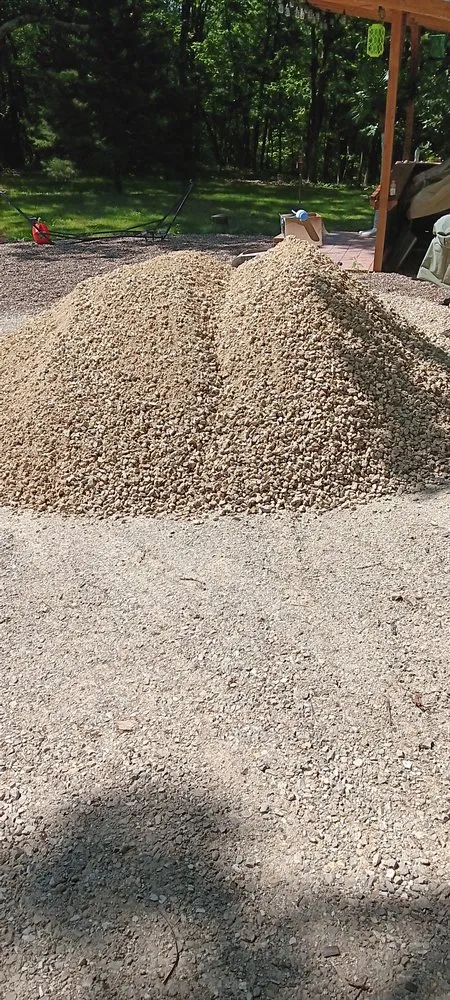 Professional landscape design in Lake Ozark, MO - On The Rocks Haul-N