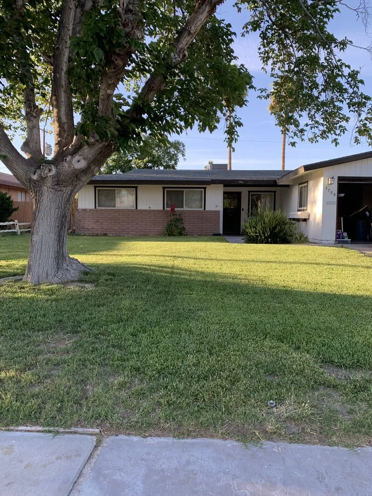 Expert garden landscaping for beautiful yards in Las Vegas, NV by On Time Landscaping