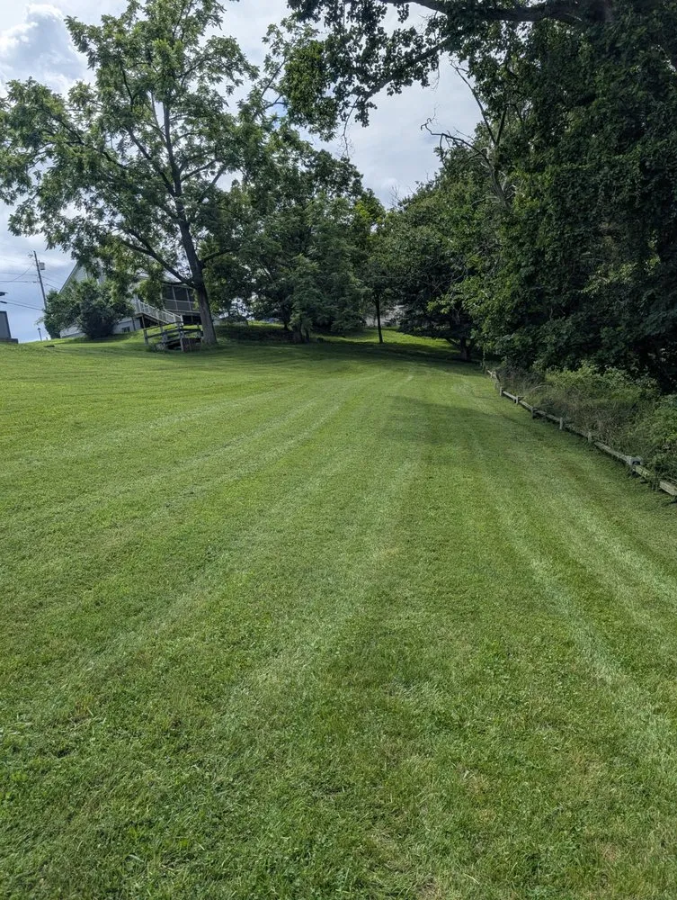 Top-rated landscape design in Hillsville, VA by One Call To Riley