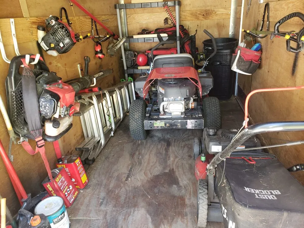 Custom yard maintenance experts serving Chicago, IL - One Choice Property Preservation