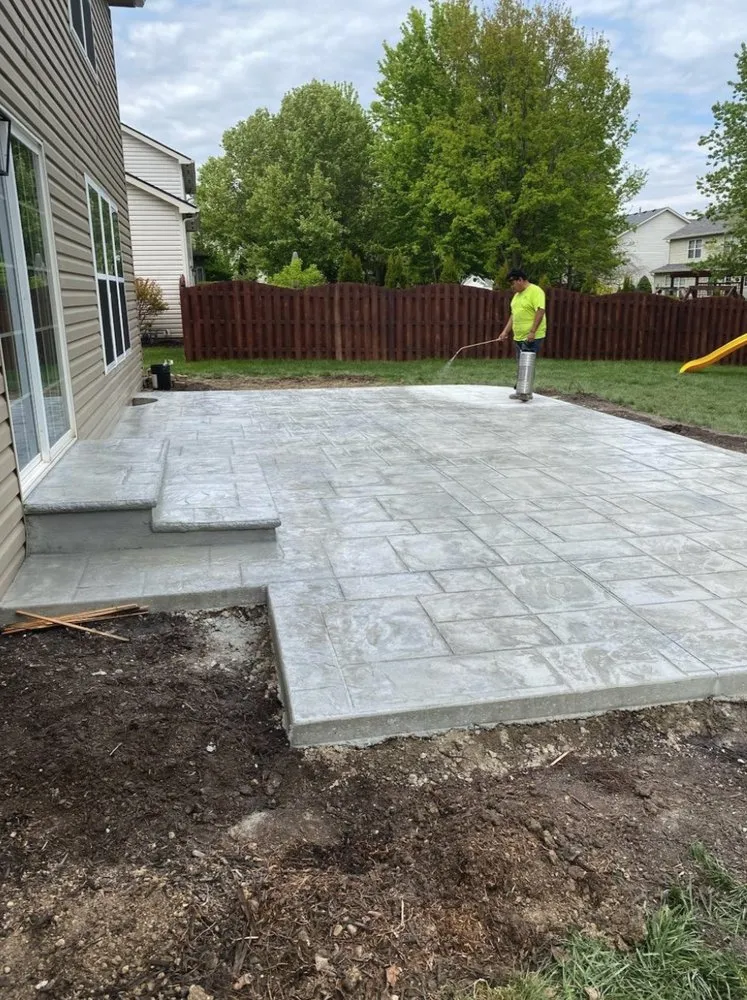 Professional yard maintenance experts serving Indianapolis, IN - One Concrete