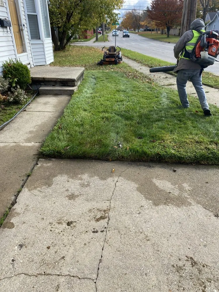Affordable landscape installation experts serving Lansing, MI - One Cut