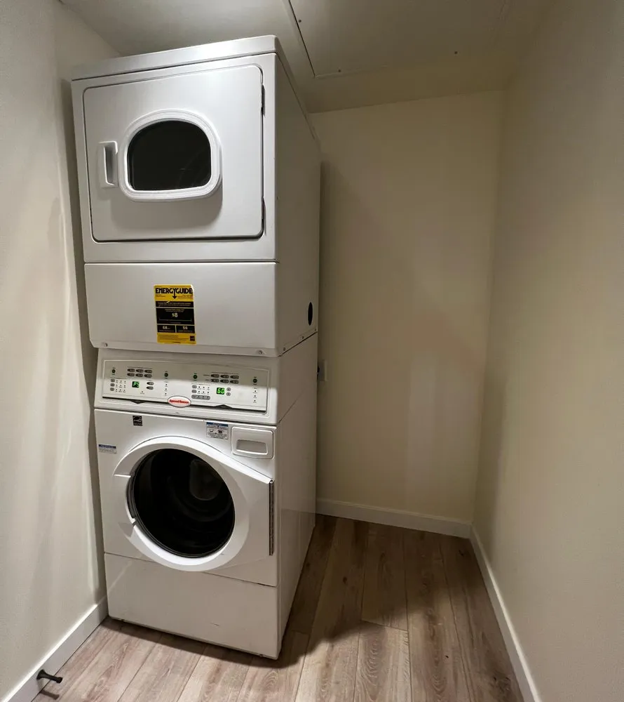 Local outdoor landscaping experts serving Lynchburg, VA - One Hour Moving