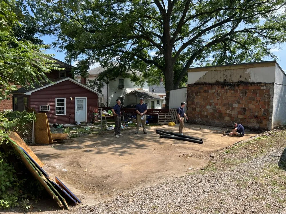 Local yard maintenance for year-round maintenance in Lynchburg, VA by One Hour Moving